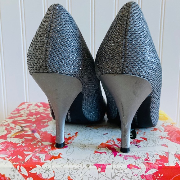 Chinese Laundry Nightlight Heels - Picture 7 of 8